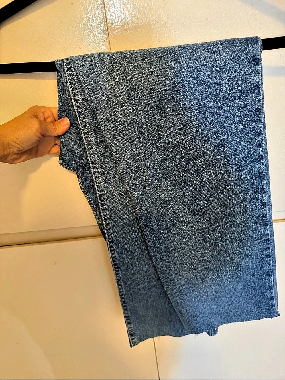 H&M Regular waist bootcut jeans Bootcut Jeans in Blue Waist 34 NWT